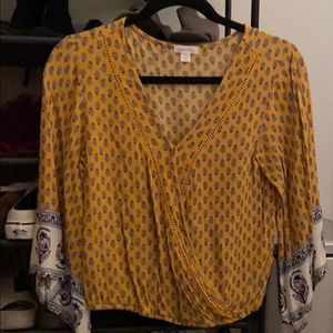 Xhilaration wrap top